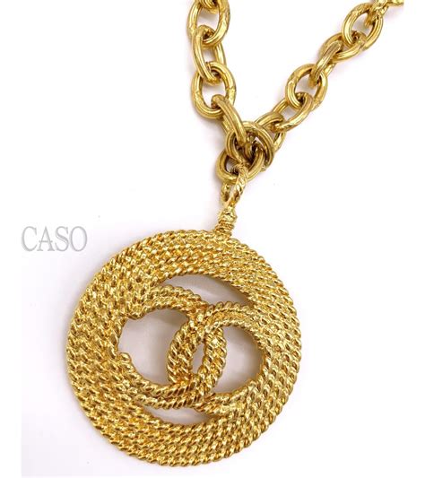 collana cintura chanel prezzo|Chanel collane.